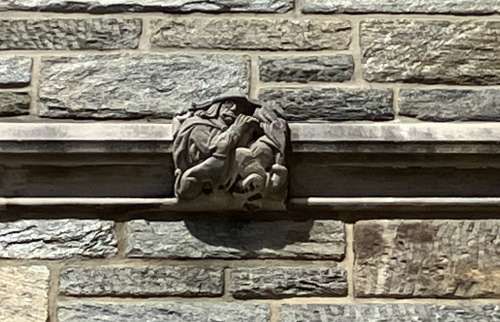 Flute playing grotesque